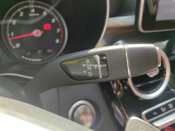 Mercedes-Benz C-Class 2015, 68300 км, за 12856 USD - фото 13