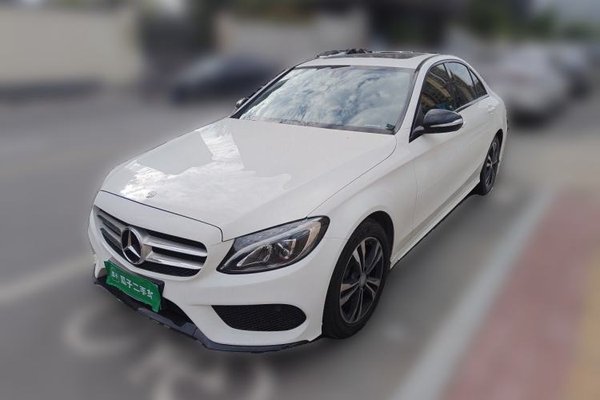 Mercedes-Benz C-Class · 2015 год
