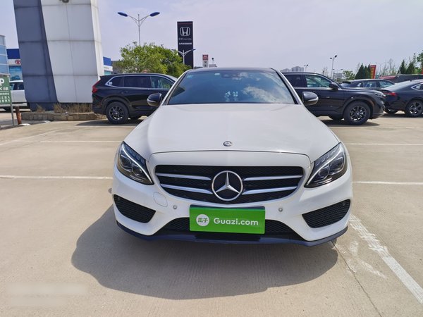 Mercedes-Benz C-Class 2015, 76700 км, за 14434 USD