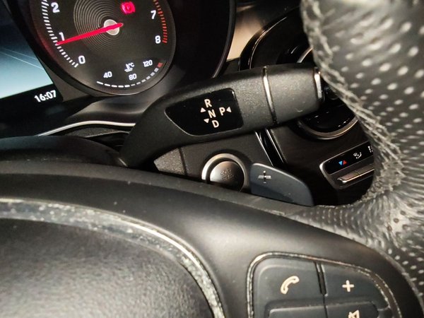Mercedes-Benz C-Class 2015, 79400 км, за 12882 USD - фото 11