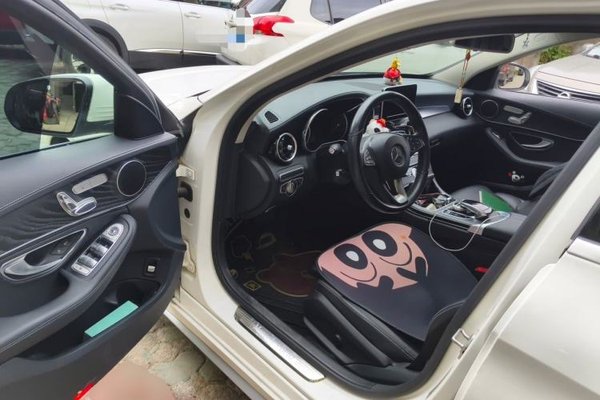 Mercedes-Benz C-Class 2015, 86500 км, за 12527 USD - фото 13