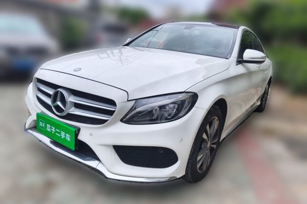 Mercedes-Benz C-Class · 2015 год