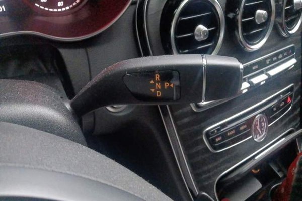 Mercedes-Benz C-Class 2016, 64300 км, за 13439 USD - фото 11