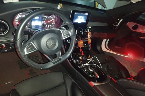 Mercedes-Benz C-Class 2017, 138500 км, за 13803 USD - фото 10