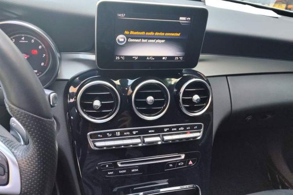 Mercedes-Benz C-Class 2017, 58400 км, за 14138 USD - фото 10