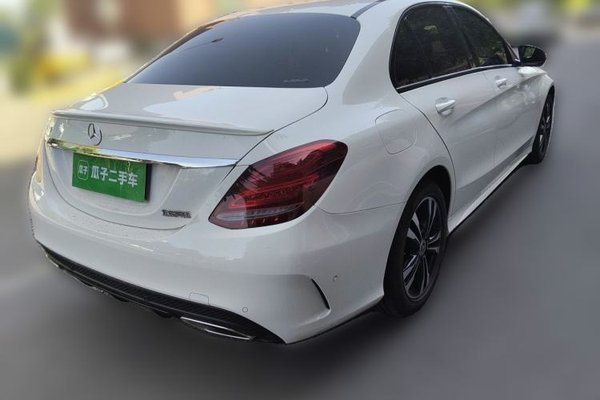 Mercedes-Benz C-Class 2017, 58400 км, за 14138 USD