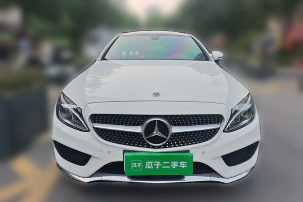 Mercedes-Benz C-Class 2017, 62800 км, за 17498 USD