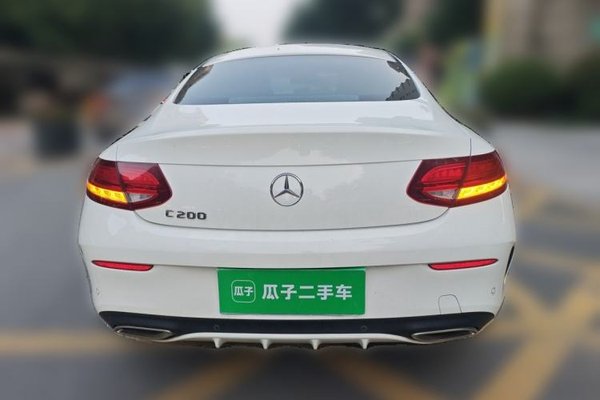 Mercedes-Benz C-Class 2017, 62800 км, за 17498 USD