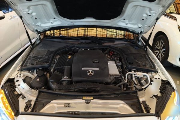 Mercedes-Benz C-Class 2018, 64300 км, за 14644 USD - фото 24