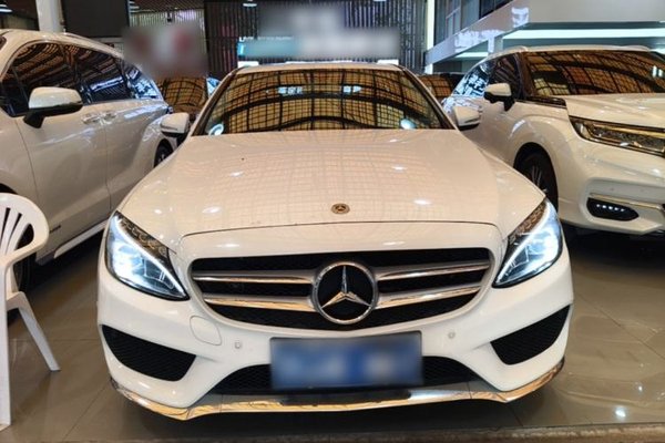 Mercedes-Benz C-Class 2018, 64300 км, за 14644 USD