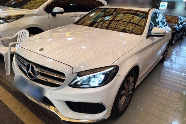 Mercedes-Benz C-Class · 2018 год