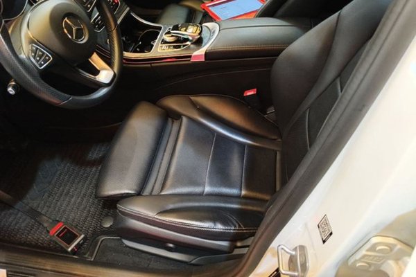 Mercedes-Benz C-Class 2018, 64300 км, за 14644 USD - фото 17