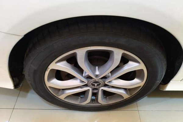 Mercedes-Benz C-Class 2018, 64300 км, за 14644 USD - фото 11