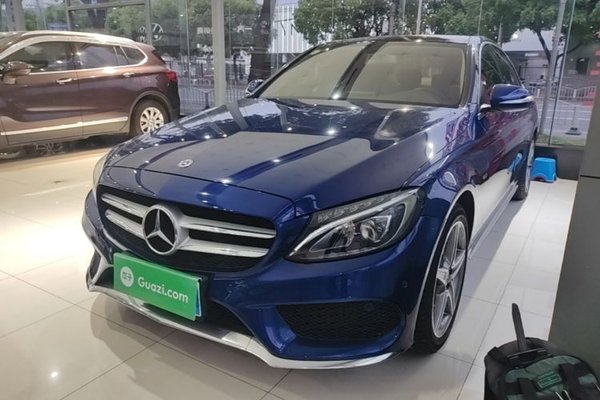 Mercedes-Benz C-Class · 2018 год