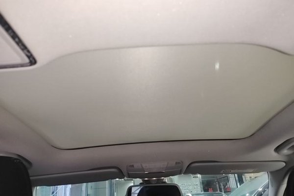 Mercedes-Benz C-Class 2018, 63300 км, за 19456 USD - фото 26