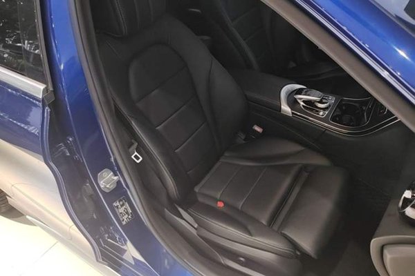 Mercedes-Benz C-Class 2018, 63300 км, за 19456 USD - фото 24