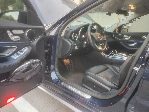 Mercedes-Benz C-Class 2018, 85000 км, за 13303 USD - фото 17