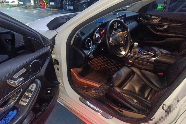 Mercedes-Benz C-Class 2018, 101400 км, за 16964 USD - фото 19