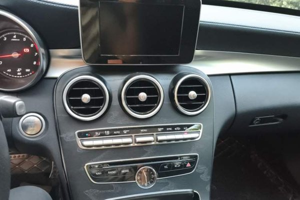 Mercedes-Benz C-Class 2018, 121600 км, за 13788 USD - фото 14