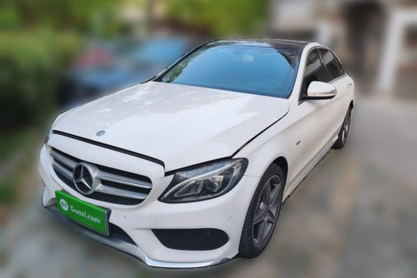Mercedes-Benz C-Class · 2018 год