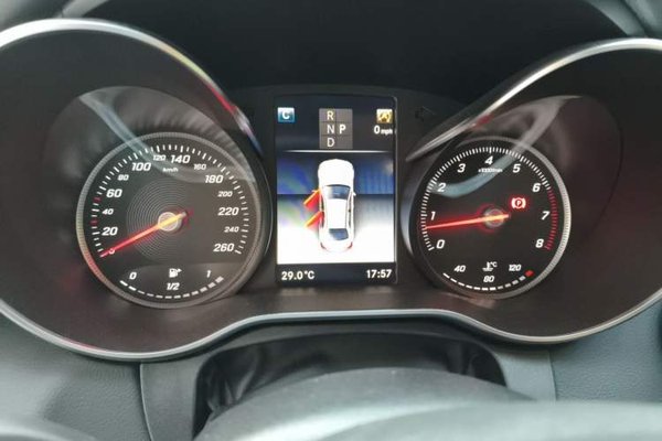 Mercedes-Benz C-Class 2018, 121600 км, за 13788 USD - фото 12