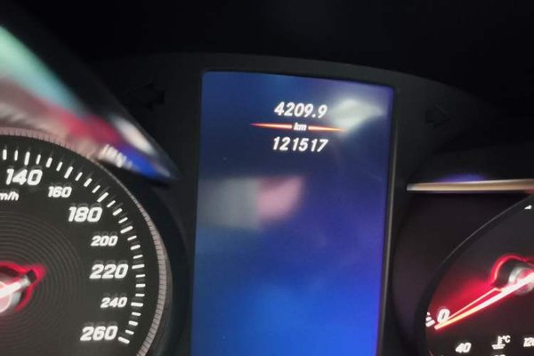 Mercedes-Benz C-Class 2018, 121600 км, за 13788 USD - фото 13
