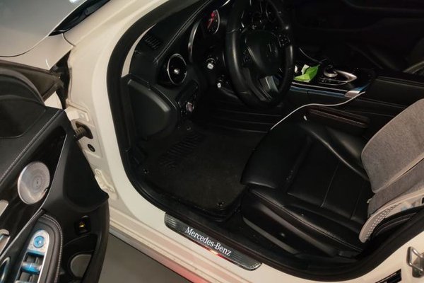 Mercedes-Benz C-Class 2018, 35100 км, за 16329 USD - фото 16