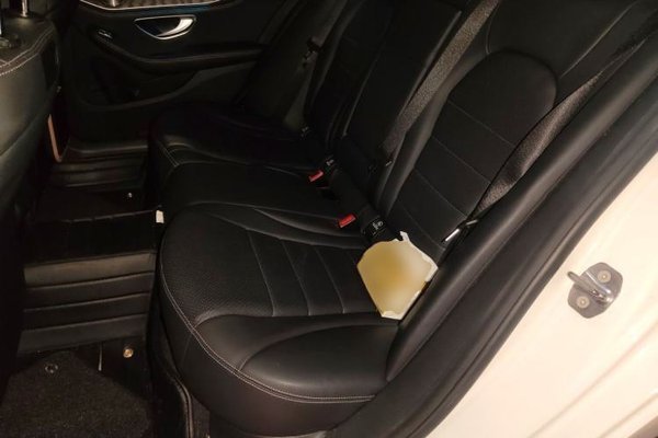Mercedes-Benz C-Class 2018, 35100 км, за 16329 USD - фото 17