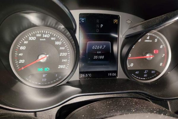 Mercedes-Benz C-Class 2018, 35100 км, за 16329 USD - фото 12