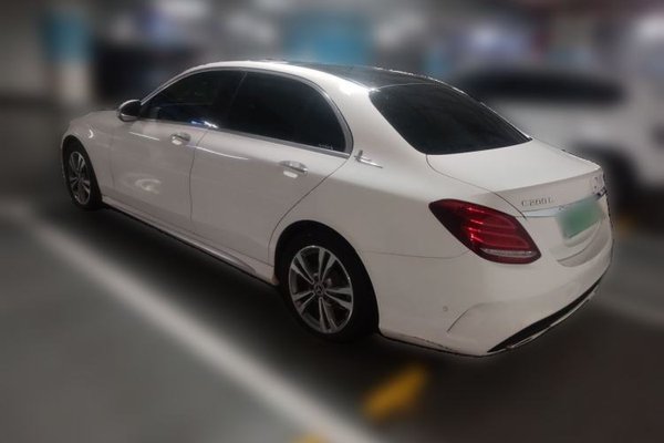 Mercedes-Benz C-Class 2018, 35100 км, за 16329 USD