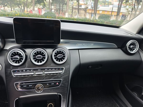 Mercedes-Benz C-Class 2018, 62200 км, за 19811 USD - фото 12