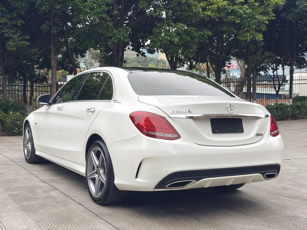 Mercedes-Benz C-Class 2018, 62200 км, за 19811 USD
