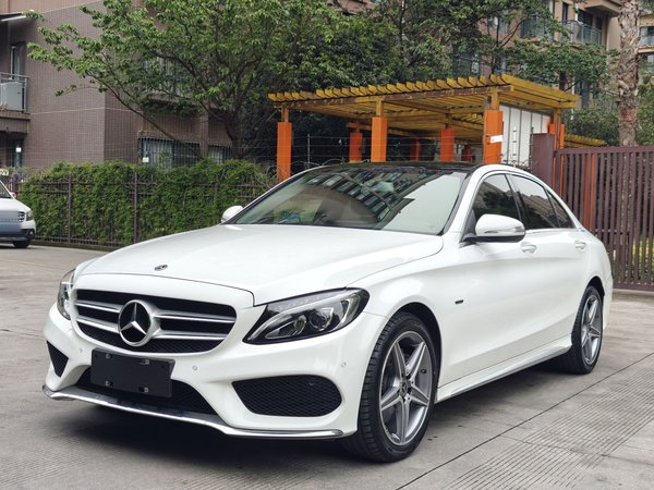 Mercedes-Benz C-Class · 2018 год