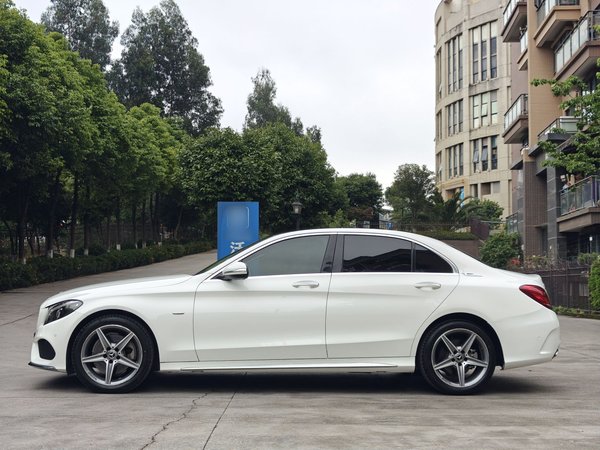 Mercedes-Benz C-Class 2018, 62200 км, за 19811 USD