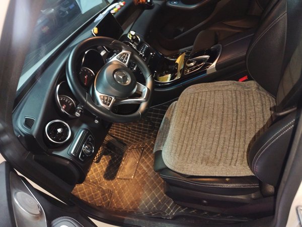 Mercedes-Benz C-Class 2018, 77000 км, за 15772 USD - фото 17