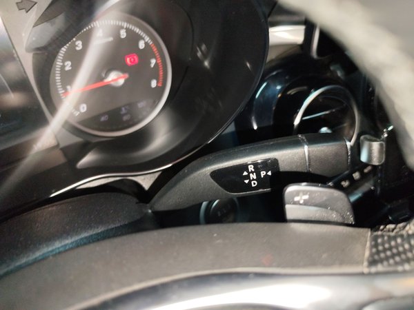 Mercedes-Benz C-Class 2018, 77000 км, за 15772 USD - фото 16