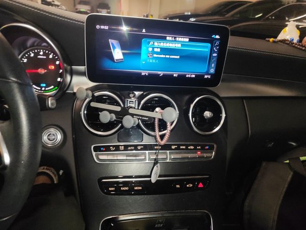 Mercedes-Benz C-Class 2019, 80700 км, за 18945 USD - фото 10