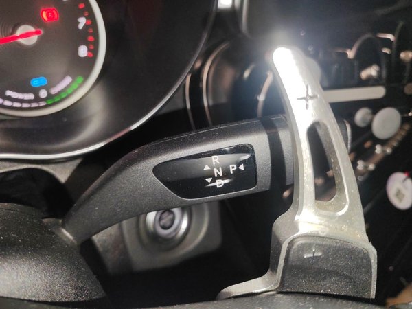 Mercedes-Benz C-Class 2019, 80700 км, за 18945 USD - фото 11