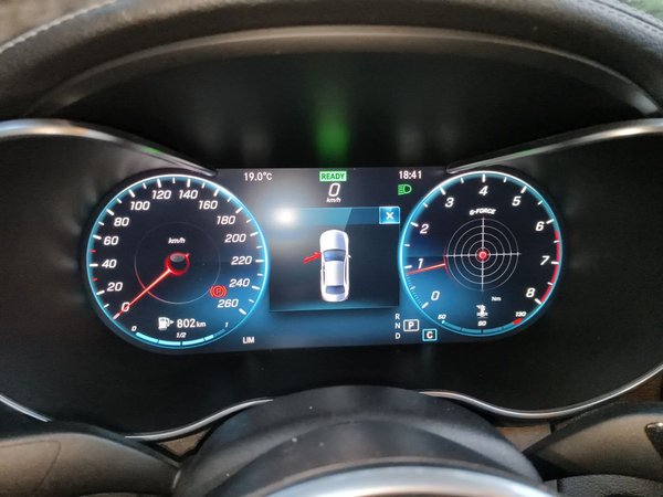 Mercedes-Benz C-Class 2019, 145300 км, за 15655 USD - фото 12