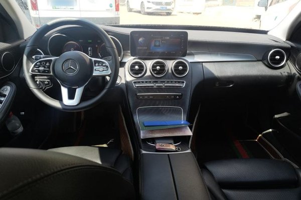 Mercedes-Benz C-Class 2019, 119800 км, за 16966 USD - фото 10