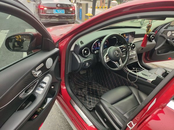 Mercedes-Benz C-Class 2019, 36400 км, за 19040 USD - фото 17