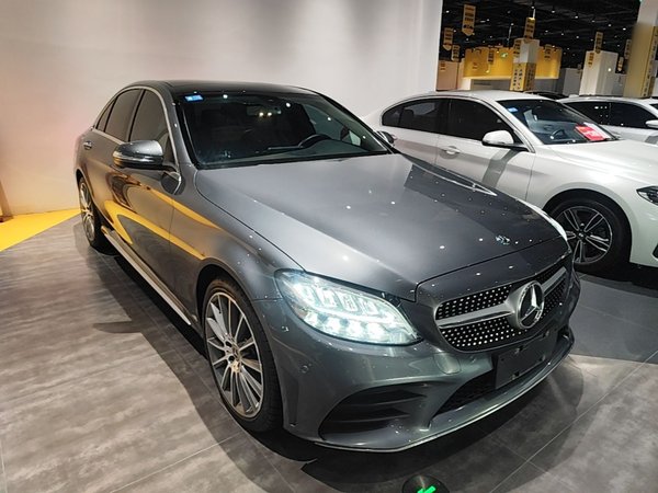 Mercedes-Benz C-Class 2019, 104200 км, за 19872 USD
