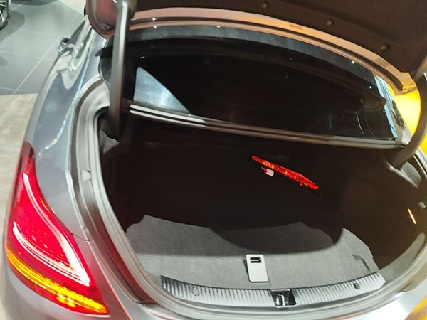 Mercedes-Benz C-Class 2019, 104200 км, за 19872 USD - фото 22