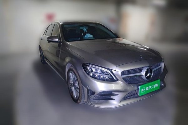 Mercedes-Benz C-Class 2019, 107300 км, за 17165 USD