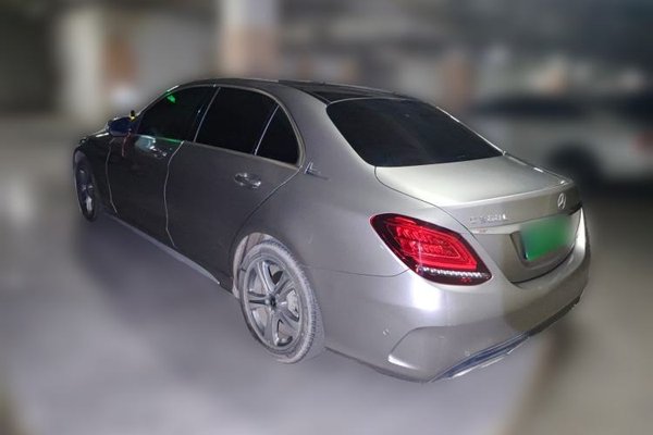 Mercedes-Benz C-Class 2019, 107300 км, за 17165 USD