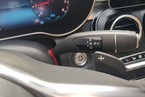 Mercedes-Benz C-Class 2019, 127600 км, за 17987 USD - фото 13