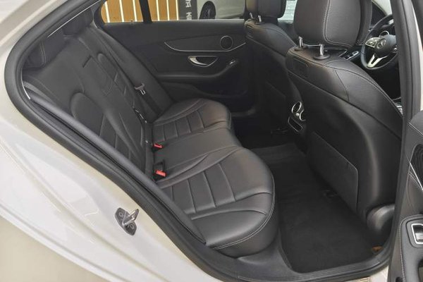 Mercedes-Benz C-Class 2019, 77800 км, за 18809 USD - фото 18