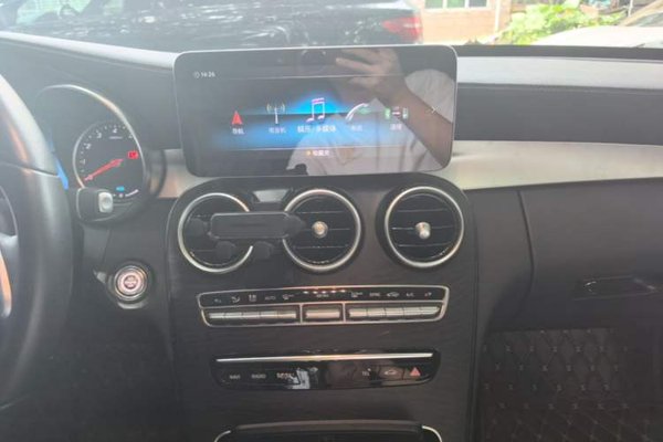 Mercedes-Benz C-Class 2019, 86300 км, за 18123 USD - фото 16