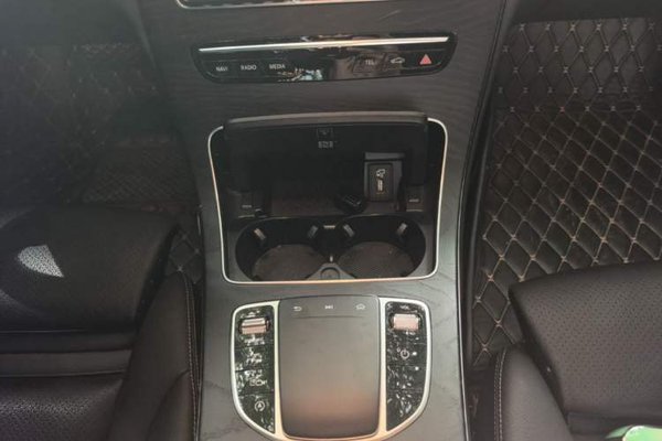Mercedes-Benz C-Class 2019, 86300 км, за 18123 USD - фото 17