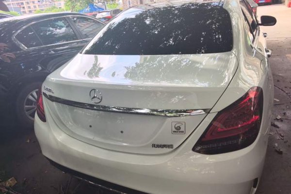 Mercedes-Benz C-Class 2019, 86300 км, за 18123 USD